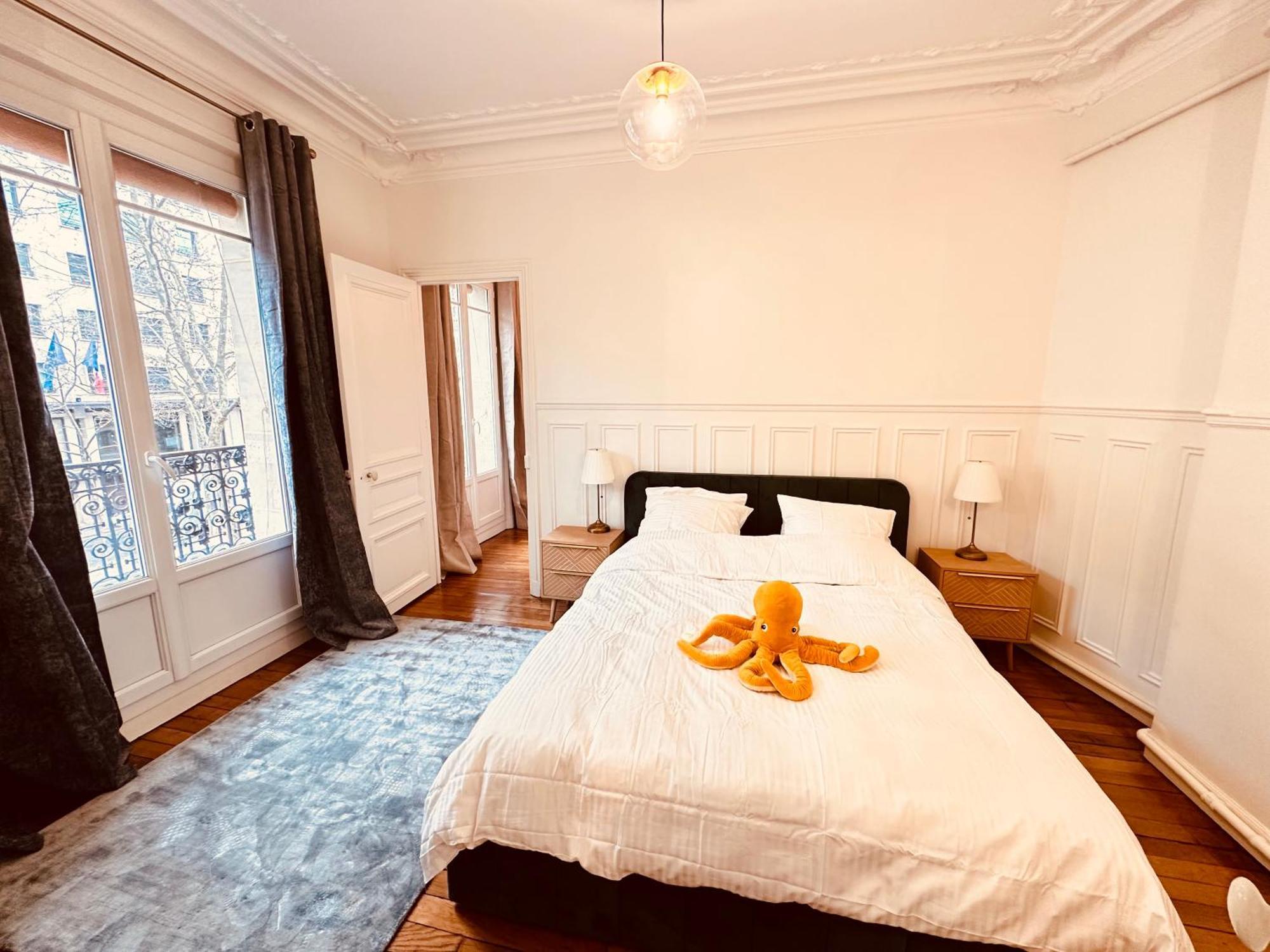 Charming 4-room Flat Near Eiffel Tower-8people-2 Bedrooms Appartement