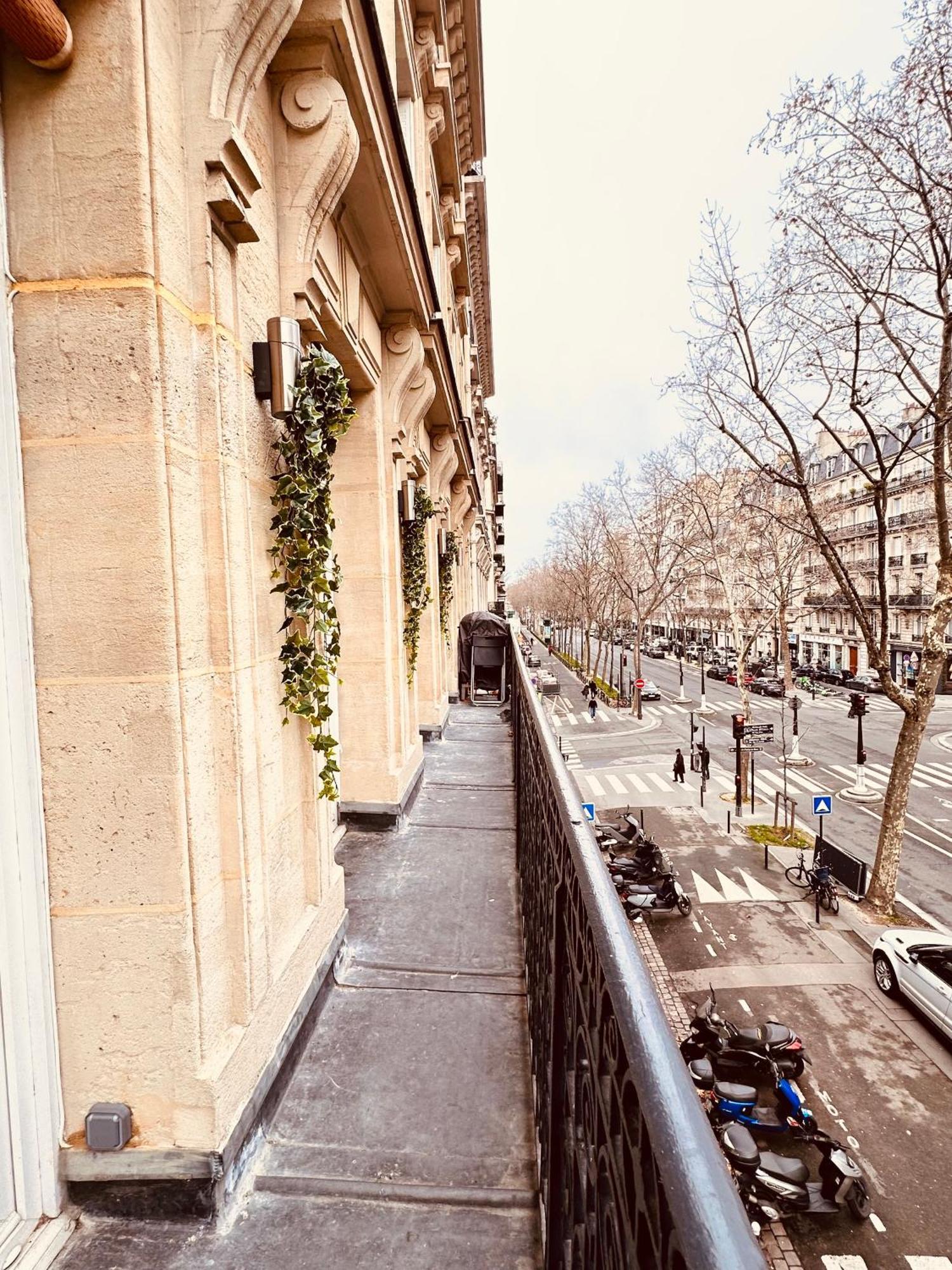 Charming 4-room Flat Near Eiffel Tower-8people-2 Bedrooms * Paris
